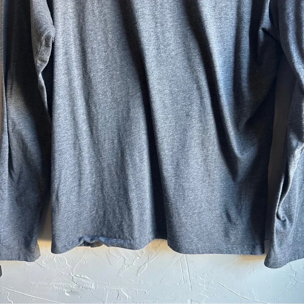 Robert Barakett Men’s Basic Farlow Long Sleeve VNeck Tee Sz XL‎ Dark Grey